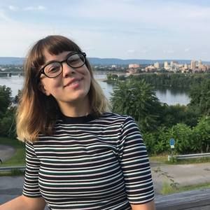 Meet your Posher, Carly